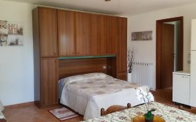 Case In Campagna Con Piscina A Todi