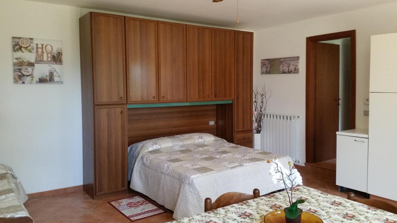 Case In Campagna Con Piscina A Todi Esterno foto